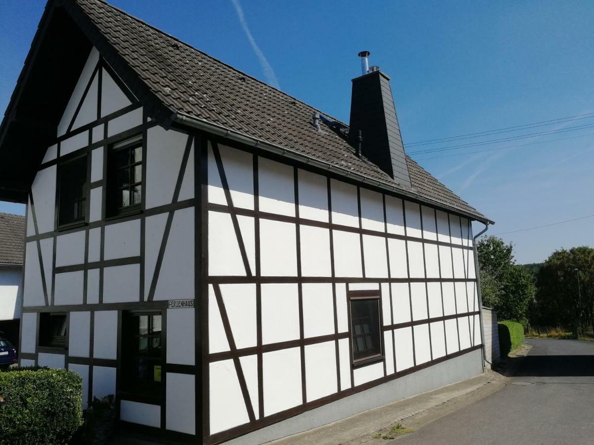 Eifel Ferienhaus Luna Ohlenhard Eksteriør bilde